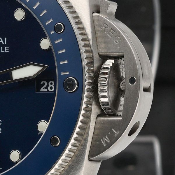 Panerai Submersible PAM01068